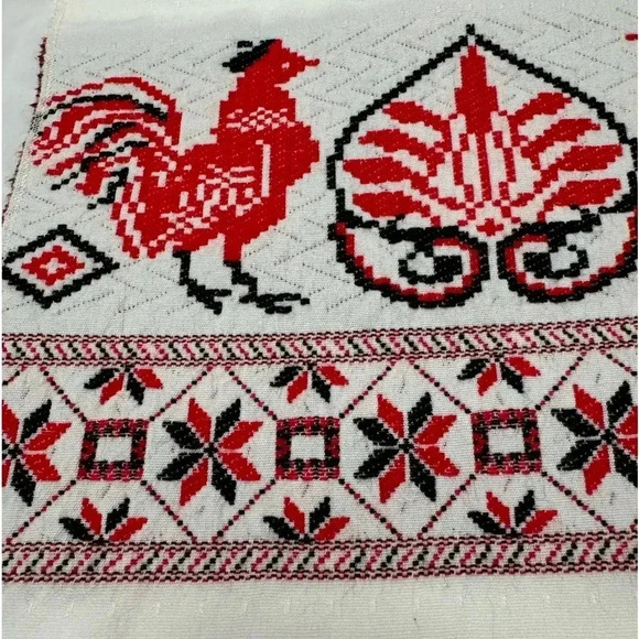 Greek Chicken Rooster Embroidered Vintage Table
Runner 80's Vintage Kitschy Fun - Picture 3 of 13